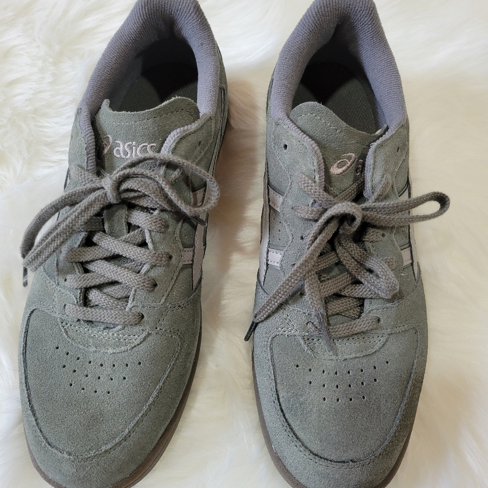 Asics Gray Sneakers Classic Low-Top Design - Picture 8 of 13